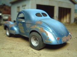 Revell Coupe in Yard