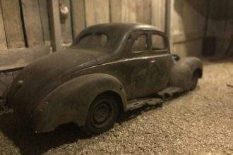 1940 Ford Deluxe Barn find 12